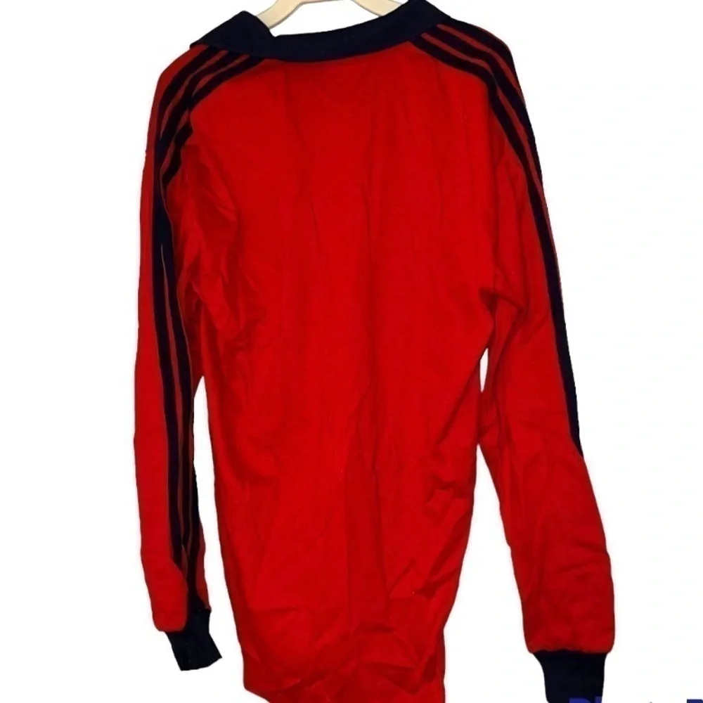 Vintage Adidas long-sleeves T-shirt, L, red. From 1981!